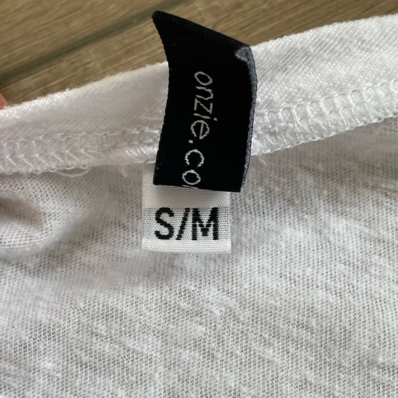 Onzie Activewear Tank Scoop neck Tank Top in White | Size Small /Medium - Picture 6 of 8